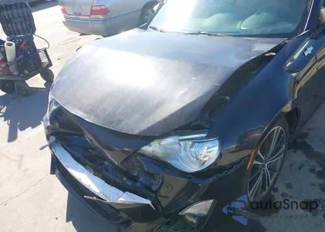 2016 Scion Fr-S z USA, uszkodzony, nr VIN JF1ZNAA18G8703434